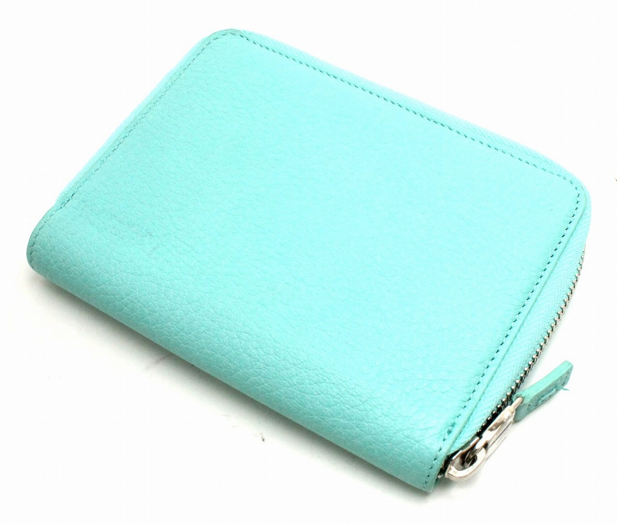 Tiffany & Co.】旅行を彩る上品なパスポートケース ティファニー