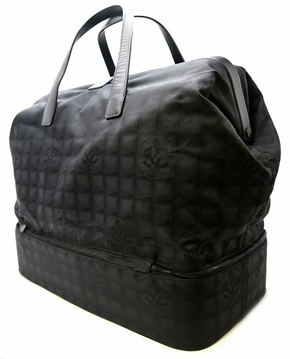 CHANELニュートラベルラインボストンバッグ