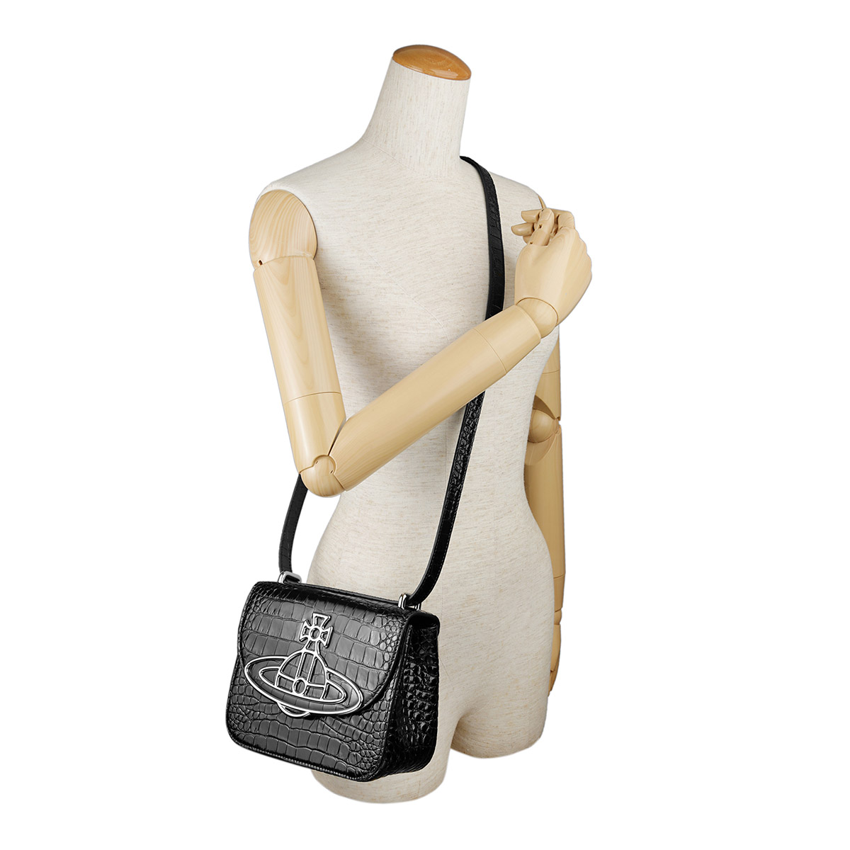 楽天市場】ヴィヴィアン ウエストウッド ショルダーバッグ Vivienne