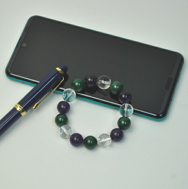 綺麗！アメジストたんとマラカイトたんだよ！これもズーンと来る