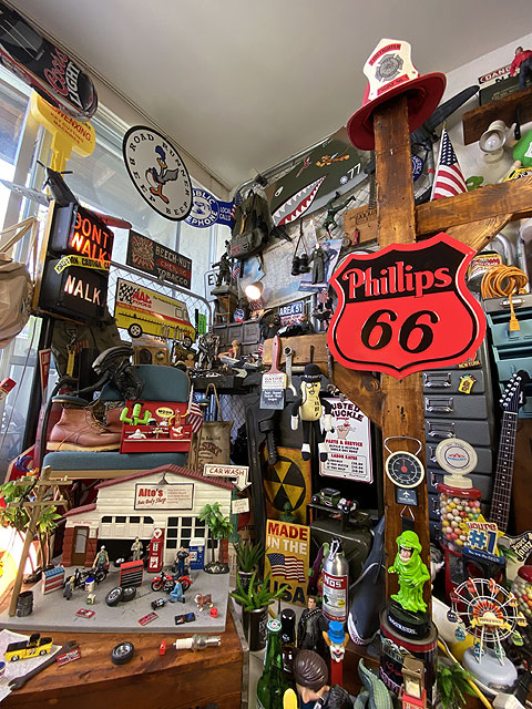 楽天市場】フィリップス66 ブリキ看板 （シールドシェイプ