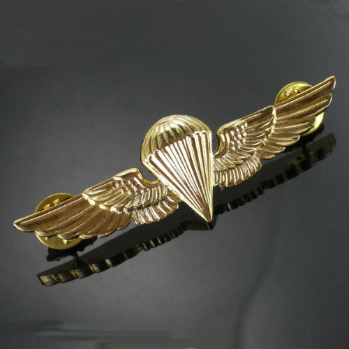 フ*尉様 軍用バッジ 8個セット米国空軍 フ*尉様 軍用バッジ 8個セット