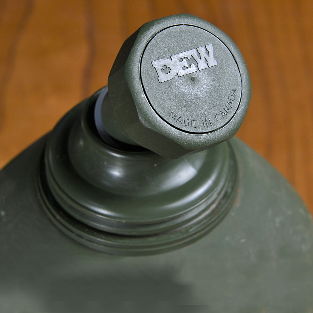 楽天市場】軍放出品 水筒 キャンティーン 魔法瓶 ノルウェー軍 軍