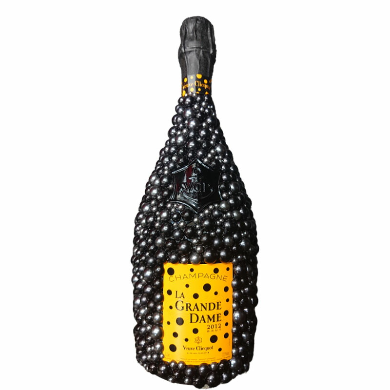 ヴーヴ・クリコ、草間彌生コラボLa Grande Dame シャンパン 草間彌生が