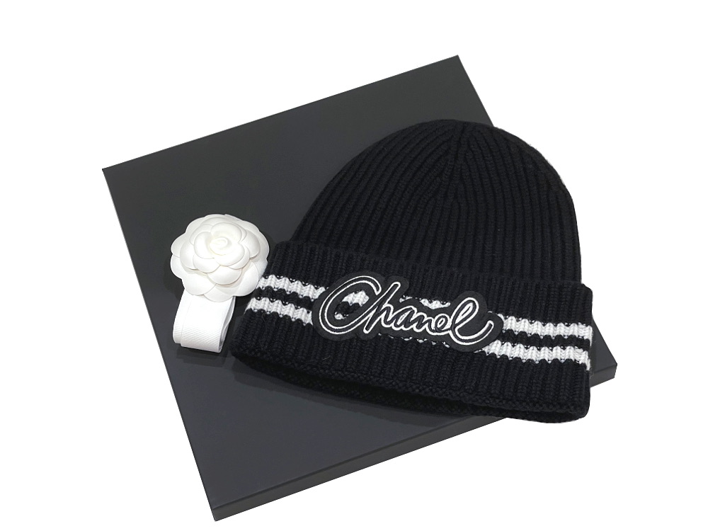 専用！新品未使用 シャネル ニット帽 黒 CHANEL 25A 最新作 超希少