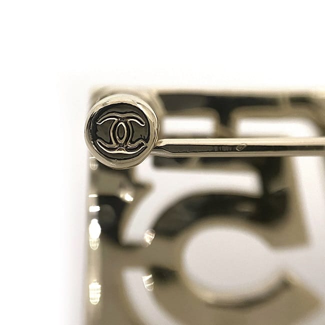 楽天市場】【送料無料】 シャネル ブローチ ゴールド ホワイト NO5 美