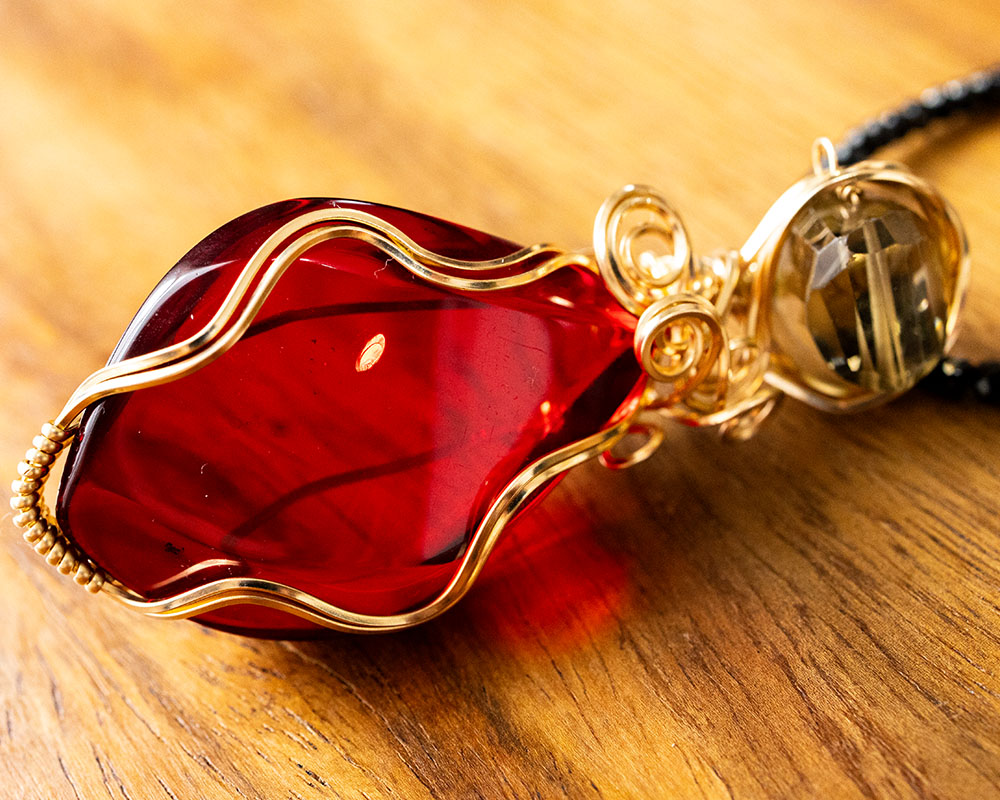 楽天市場】一点物 大粒 天然 ルビーレッド アンバー & バイカラー