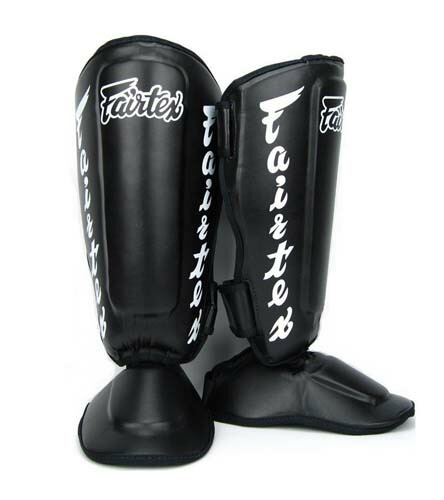 あ*。様 Fairtex キックミット 黒/白 レガース等 fairtexキックミット