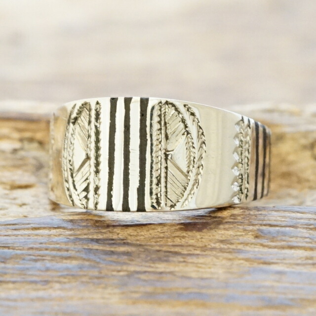 トゥアレグ シルバー リング」の人気商品一覧 | 安い商品を通販サイト