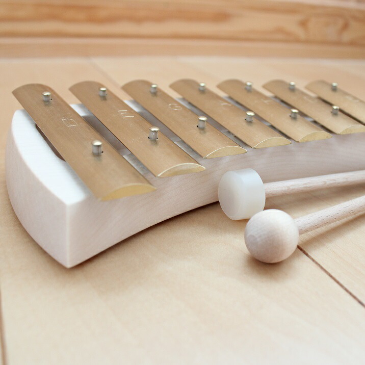 アウリスリィラ（ペンタトーン式七弦楽器） スウェーデン製