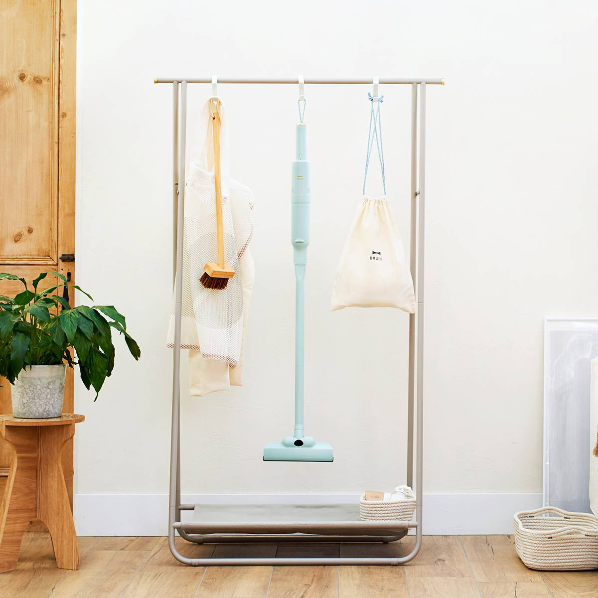 楽天市場】特典付 【正規品1年保証】 ブルーノ 掃除機 コードレス 軽量