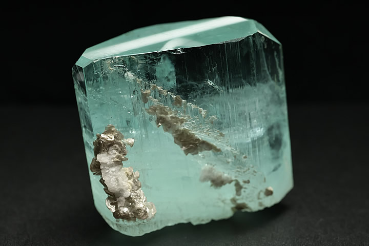 楽天市場】博物館クラス！最高品質！アクアマリン結晶 アフガニスタン