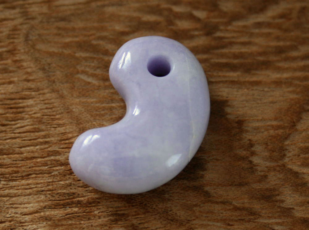 土日セール】糸魚川翡翠 勾玉 小鳥型 土日セール】糸魚川翡翠 勾玉