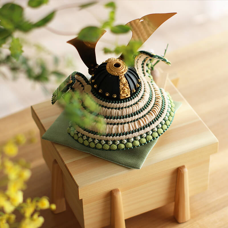 楽天市場】五月人形 兜飾り ☆ 威 - たける - 7号 - 檜櫃飾り