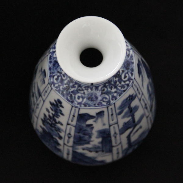 楽天市場】山本長左【宮内庁御用達】九谷焼8号八角花瓶 青華吉祥文