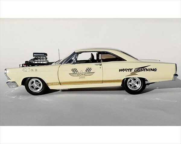 楽天市場】ミニカー 1/18 GMP 1967 フォード・フェアレーン ベージュ色