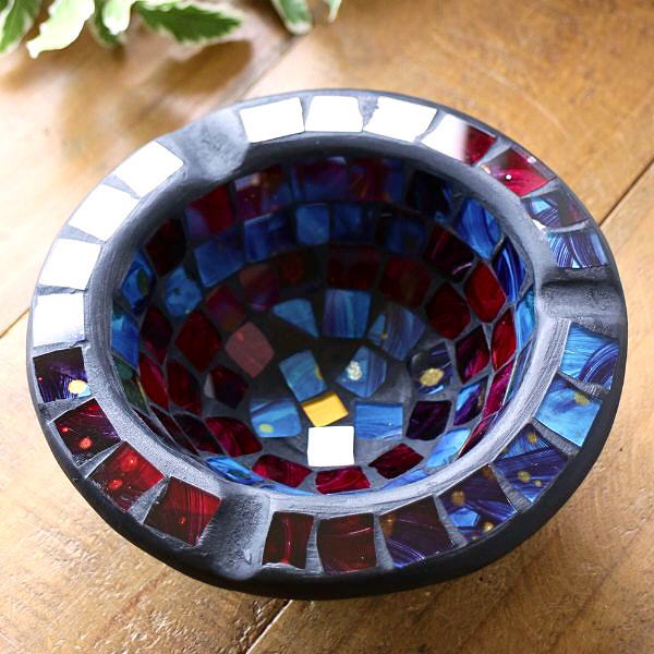 アンティー調/ 女性の肖像画が描かれたガラス製飾り皿 Amazon | 西洋