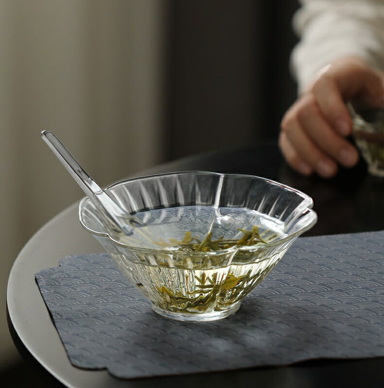 ウランガラス ガラス鉢 カットガラス ガラスボウル ウランガラス