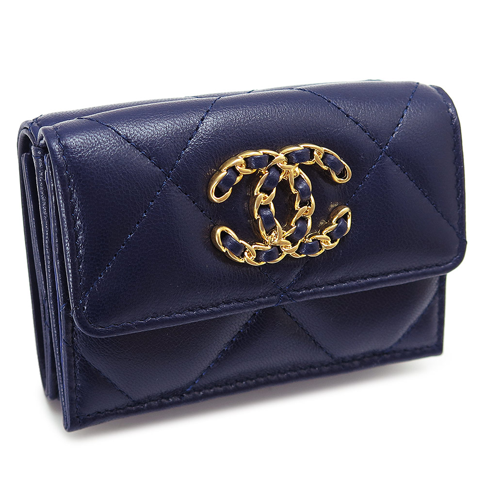 ✨CHANEL✨ シャネル コンパクトウォレット 3つ折り配布 マトラッセ