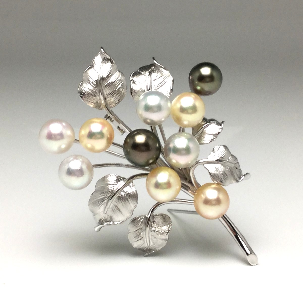 楽天市場】マルチ ブローチの通販