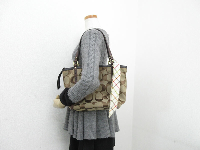 楽天市場】COACH(コーチ) シグネチャー トートバッグ スカーフ付き