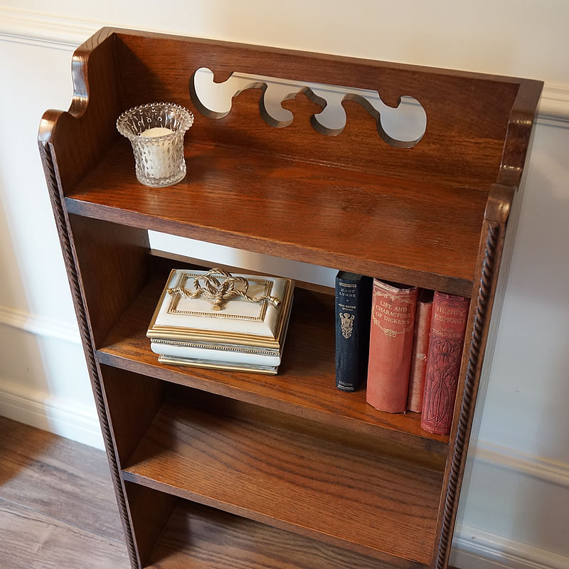 ち*お様 D Z British Tradition 本棚 アンティーク調 木製 ち*お様 D Z