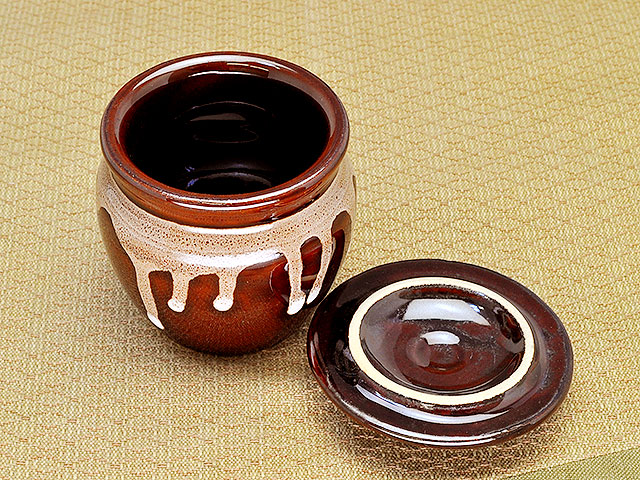 希少 カラフルで華やかで大きな陶器製の蓋付きの壺 希少 カラフルで