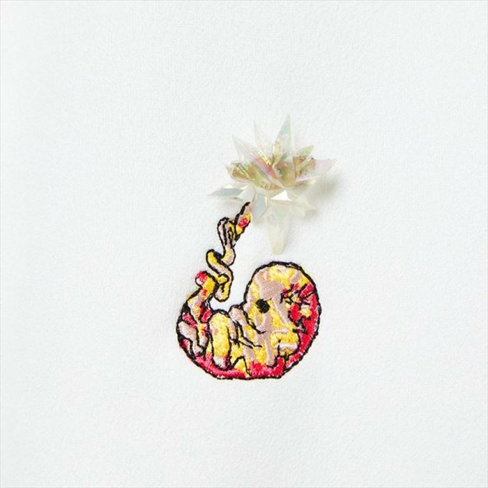 楽天市場】米津玄師 ツアーグッズ 変身 宝石パーカー 白 ホワイト