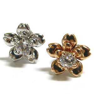 Tiffany & Co. 無限大モチーフピアス