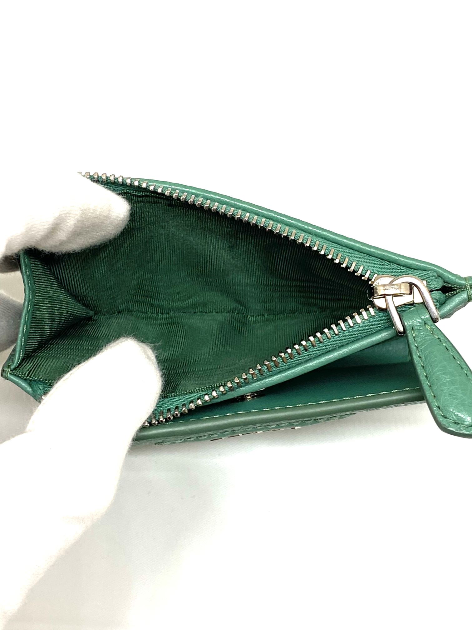 楽天市場】PRADA プラダ*ヴィテロダイノレザー 二つ折り財布 スモール