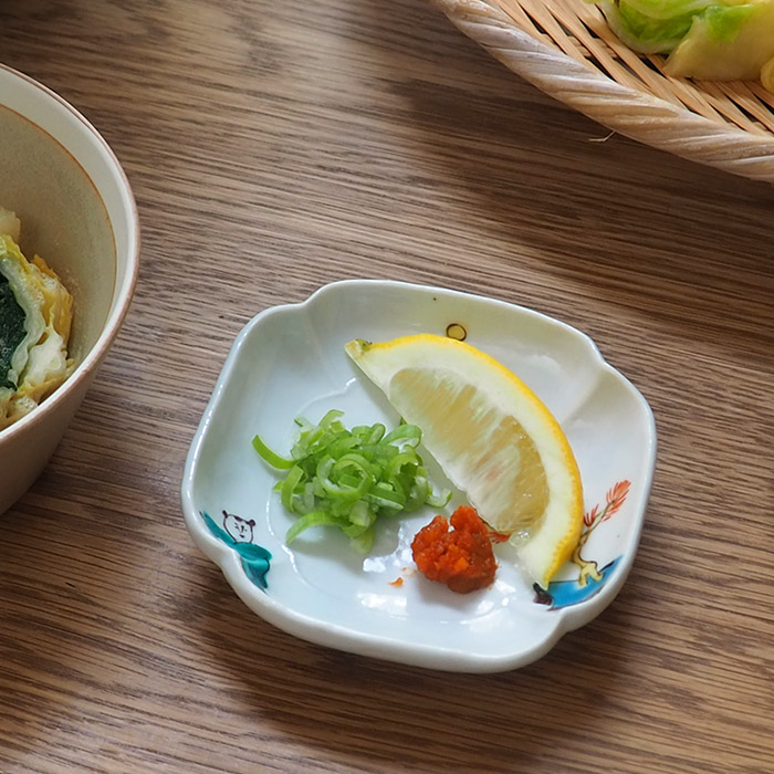 中国唐物 色絵豆皿 16個 8cm 中国唐物 色絵豆皿 16個 8cm