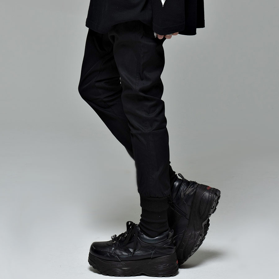 DEMOBAZAデモバザ サルエルパンツ 黒 ストリートスタイル DEMOBAZA