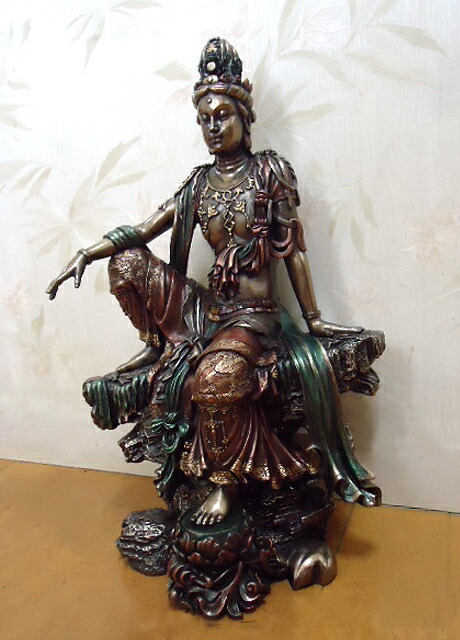 楽天市場】創業祭！クーポン配布中！！即納！水月観音の半跏思惟像