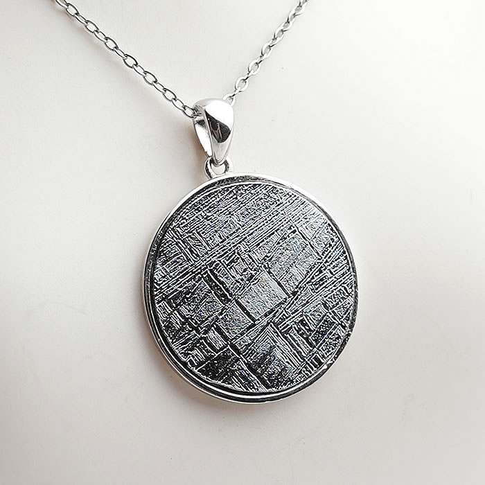 楽天市場】ギベオン隕石 メテオライト ラウンド型 20mm ペンダント