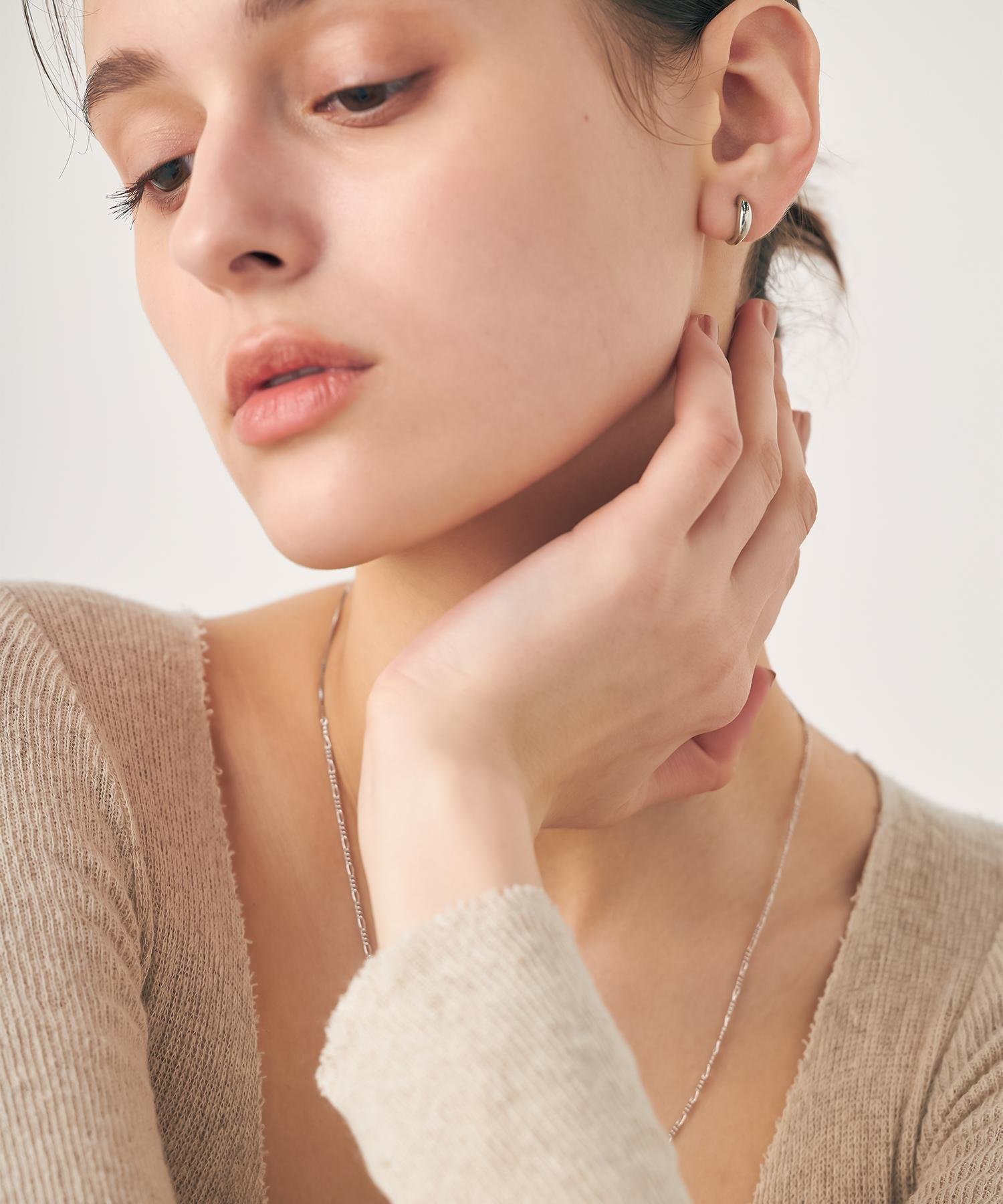 ete｜チャンキー ハグイヤリング | Rakuten Fashion(楽天ファッション