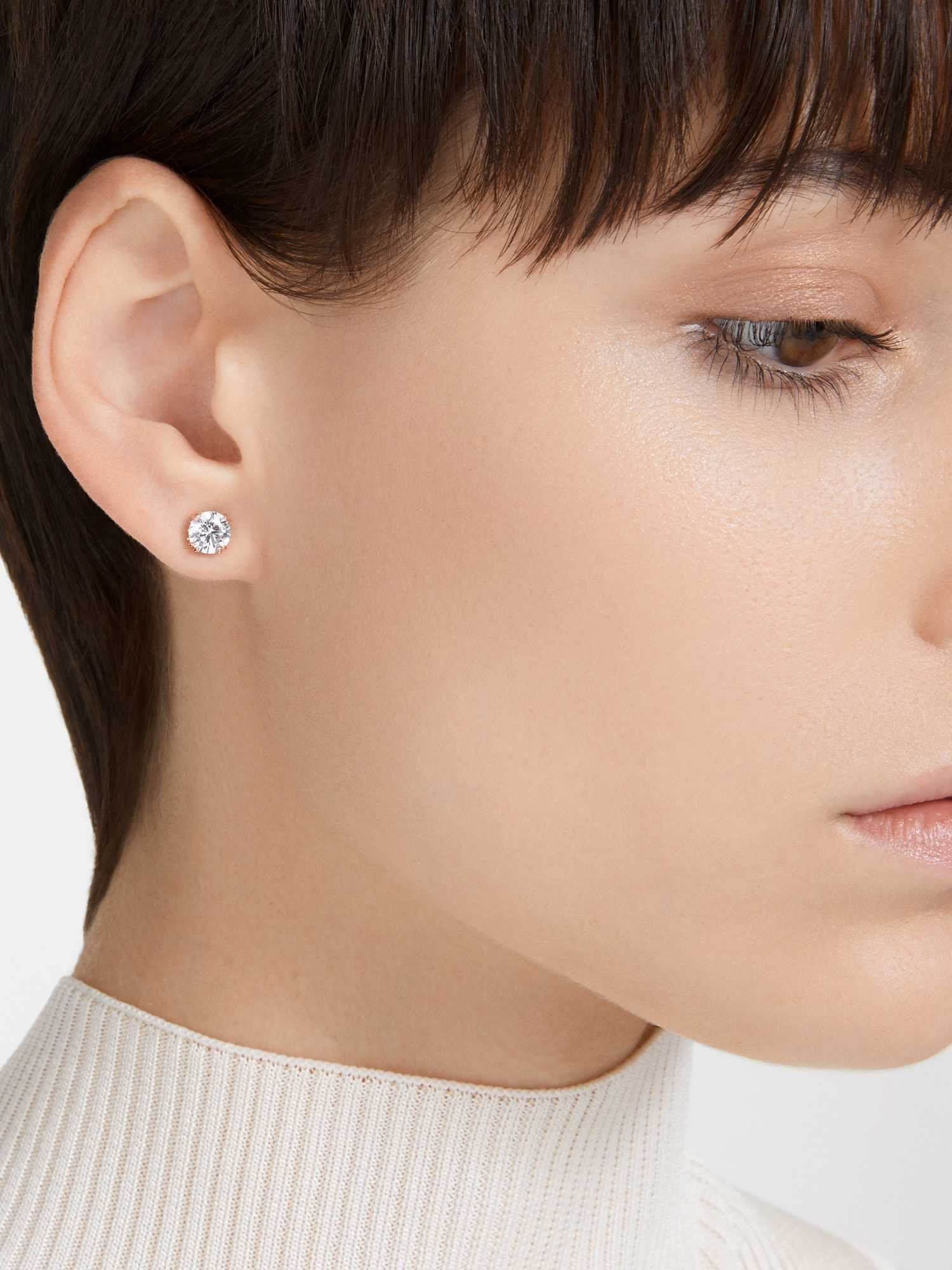SWAROVSKI｜【公式】【スワロフスキー】Stilla スタッドピアス