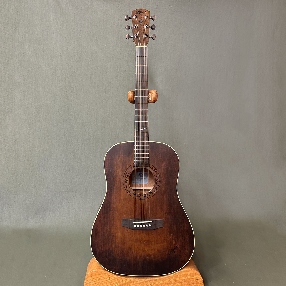 楽天市場】【新品】K.ヤイリ LEO CustomK.Yairi LEO-CTM DOG 特注