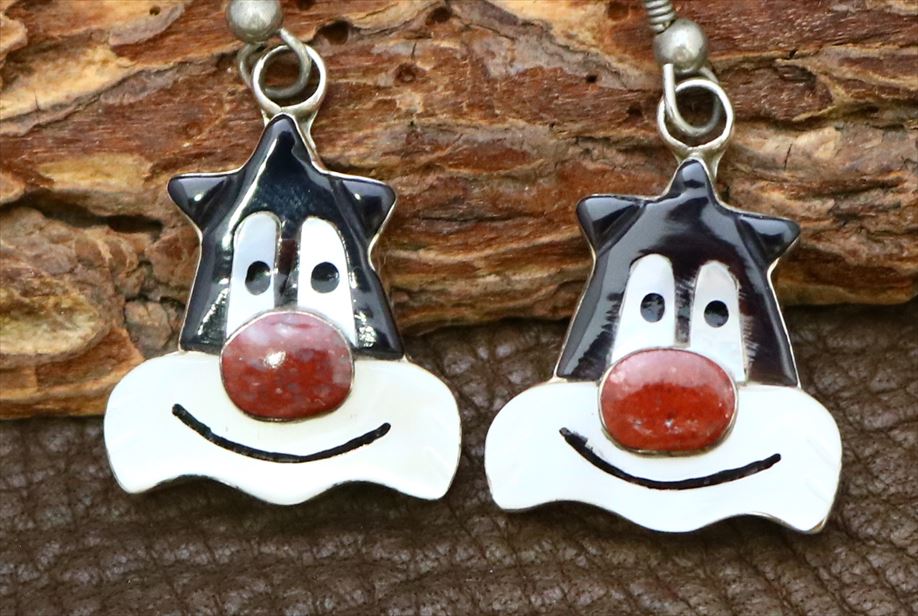 ズニ族 スヌーピー シェル インディアンジュエリー ピアス