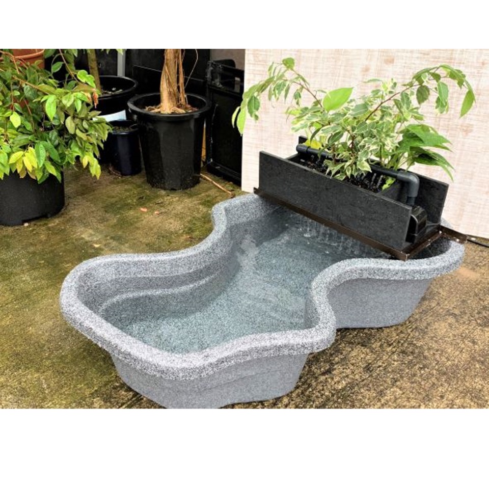 ひょうたん池 水槽 プラスチック池