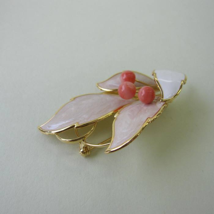 楽天市場】ピンク珊瑚 ブローチ. 真鍮 宝石サンゴ 珊瑚婚 還暦 誕生日