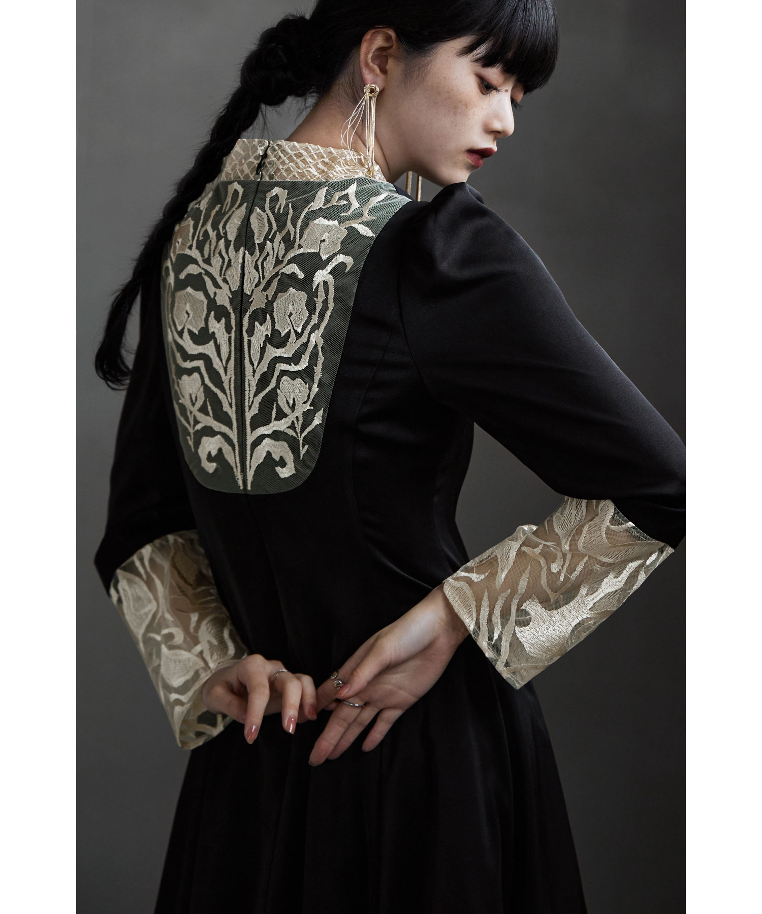 楽天市場】バック刺繍フレアドレス ワンピース ワンピ ドレス 長袖