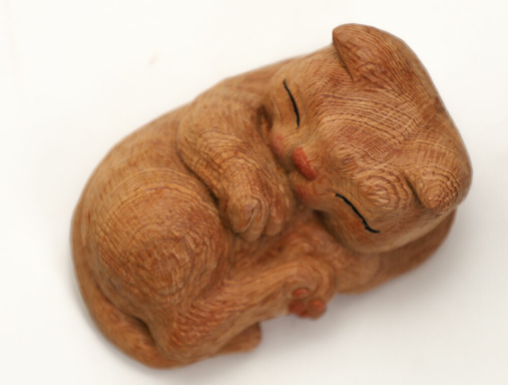 楽天市場】【総高6cm】屋久杉 眠り猫 木彫り 置物 一刀彫 / 素材：屋久