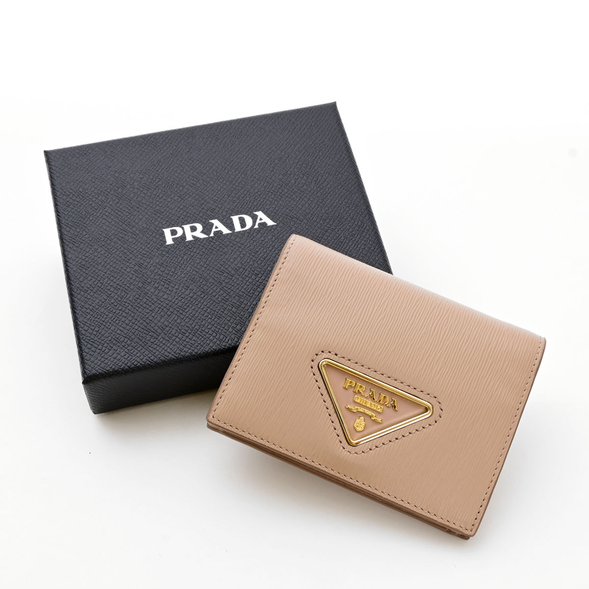 楽天市場】【ショッパー付】PRADA プラダ 正規品 二つ折り レディース