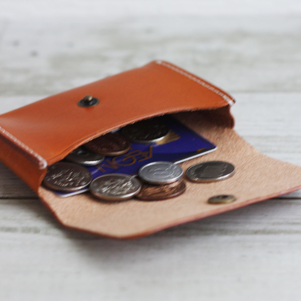 楽天市場】本革 フラップカードケース 名刺入れ 小銭入れ コンパクト