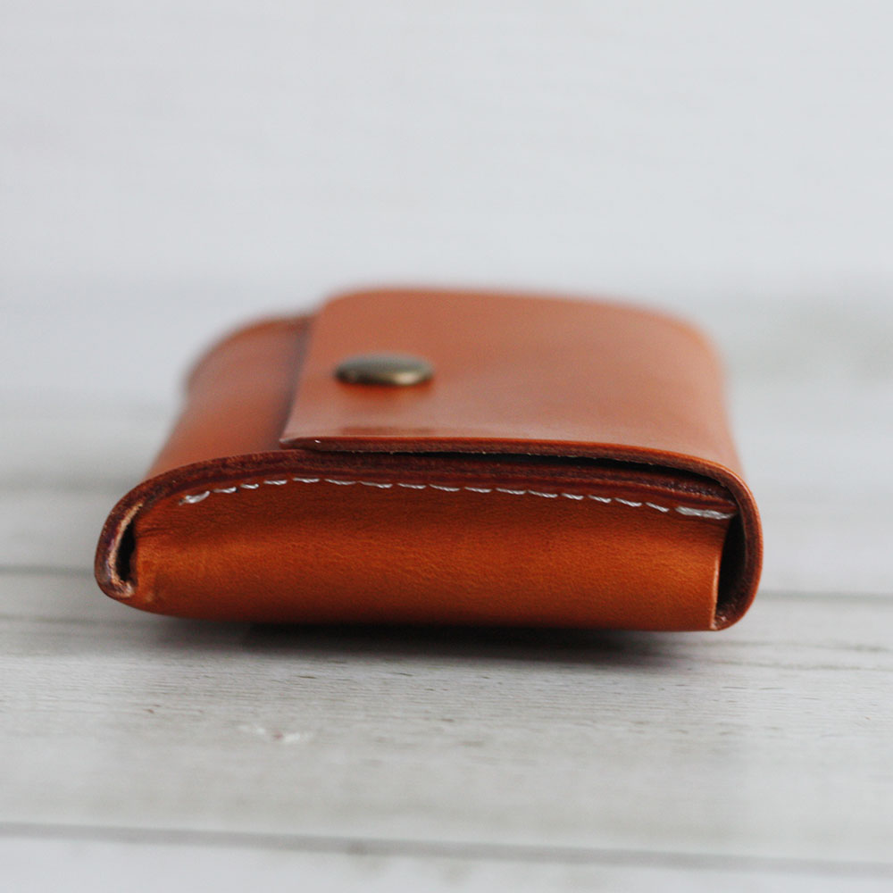 楽天市場】本革 フラップカードケース 名刺入れ 小銭入れ コンパクト