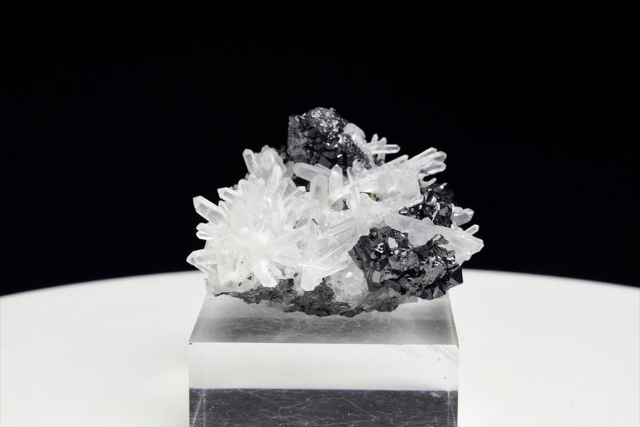 皇*ン様 【126g】カラーパイライト 水晶クラスター 共生 台座付