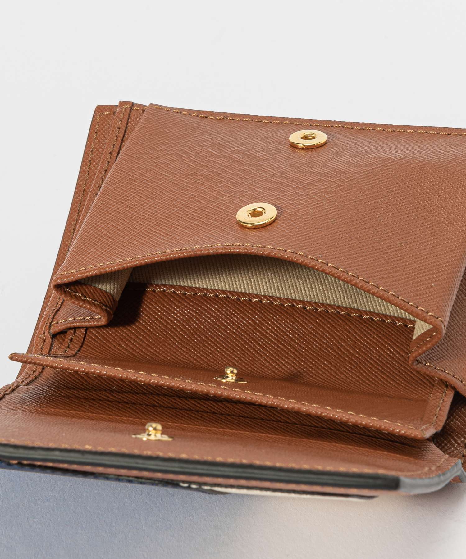 楽天市場】マルニ MARNI 二つ折り財布 PFMOQ14U13 LV520 レディース