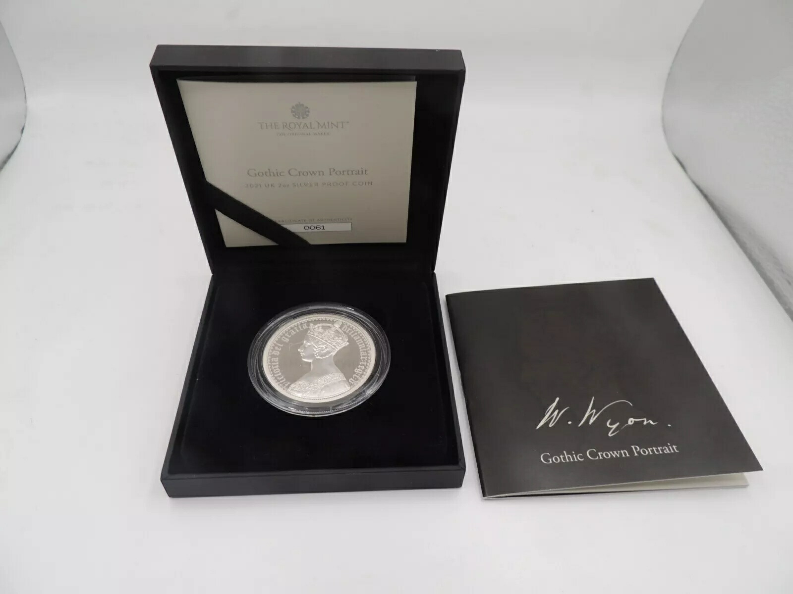 ロイヤルミント 2021 ゴシッククラウンポートレート 2 オンス シルバー