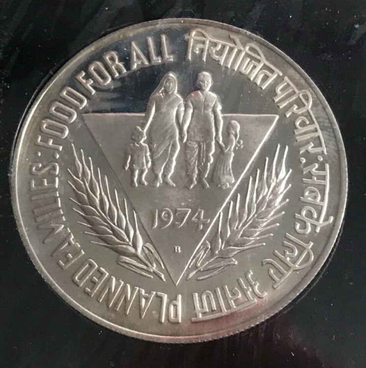 1974年 インド 50ルピー FAO銀貨 プルーフ 500) 34.7 g ? 44 mm KM