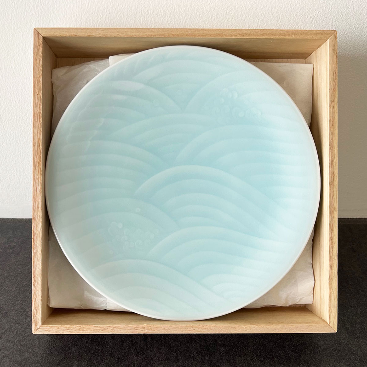 楽天市場】【P10倍！更にクーポンも♪】快山窯 青白磁 青海波柄 6寸皿